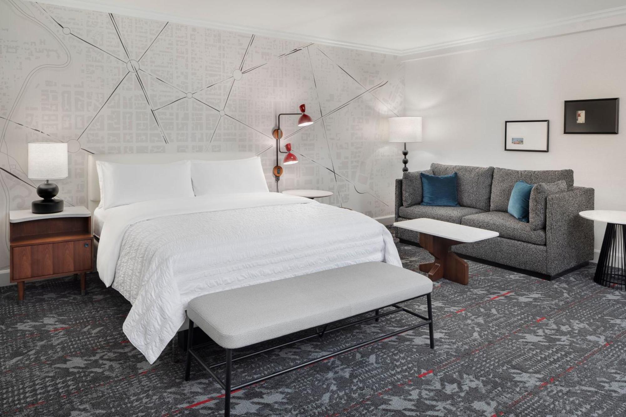 Junior King Suite