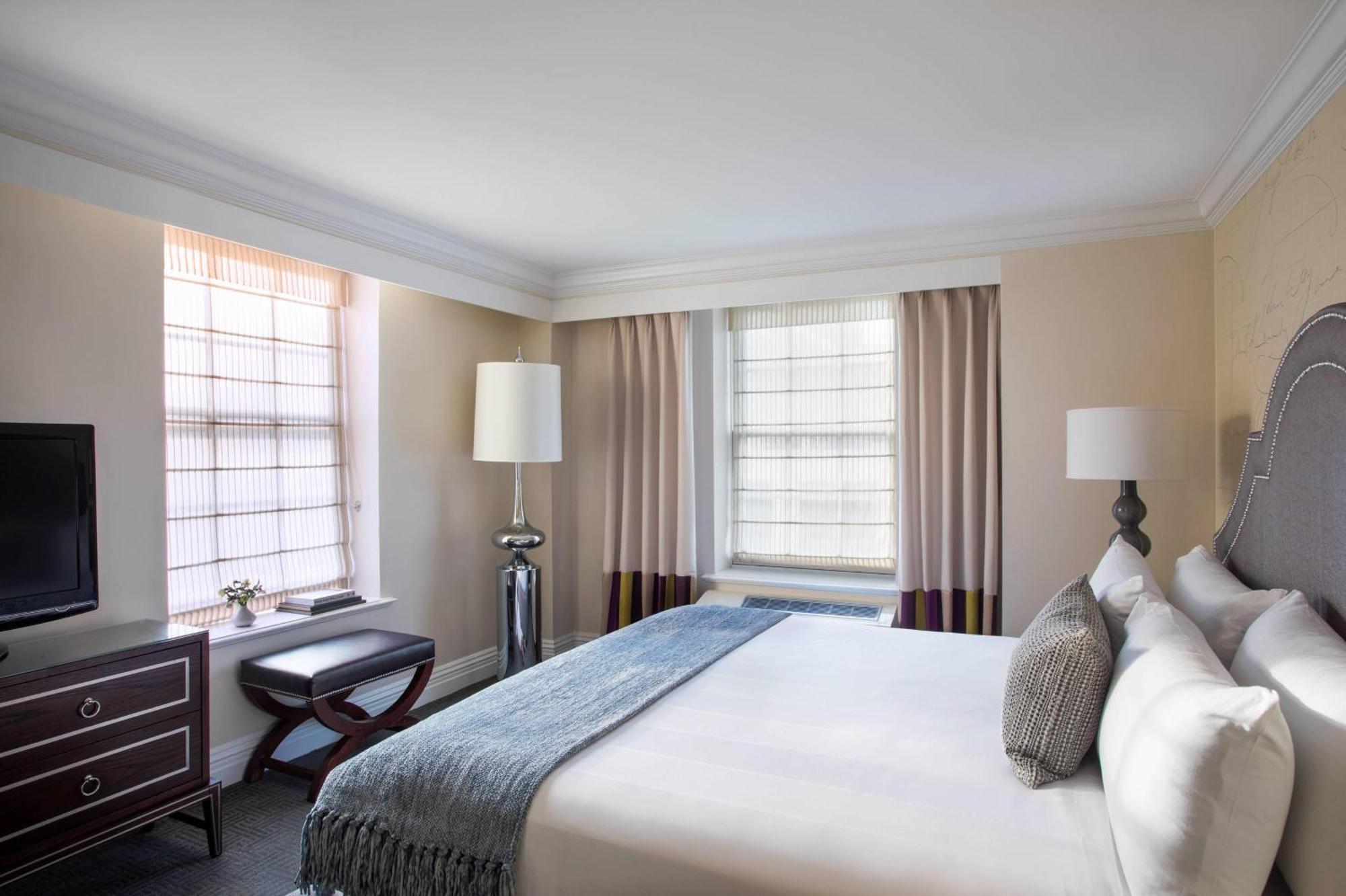 One Bedroom Suite, 1 Bedroom Suite, 1 King,1643144497:JPEG