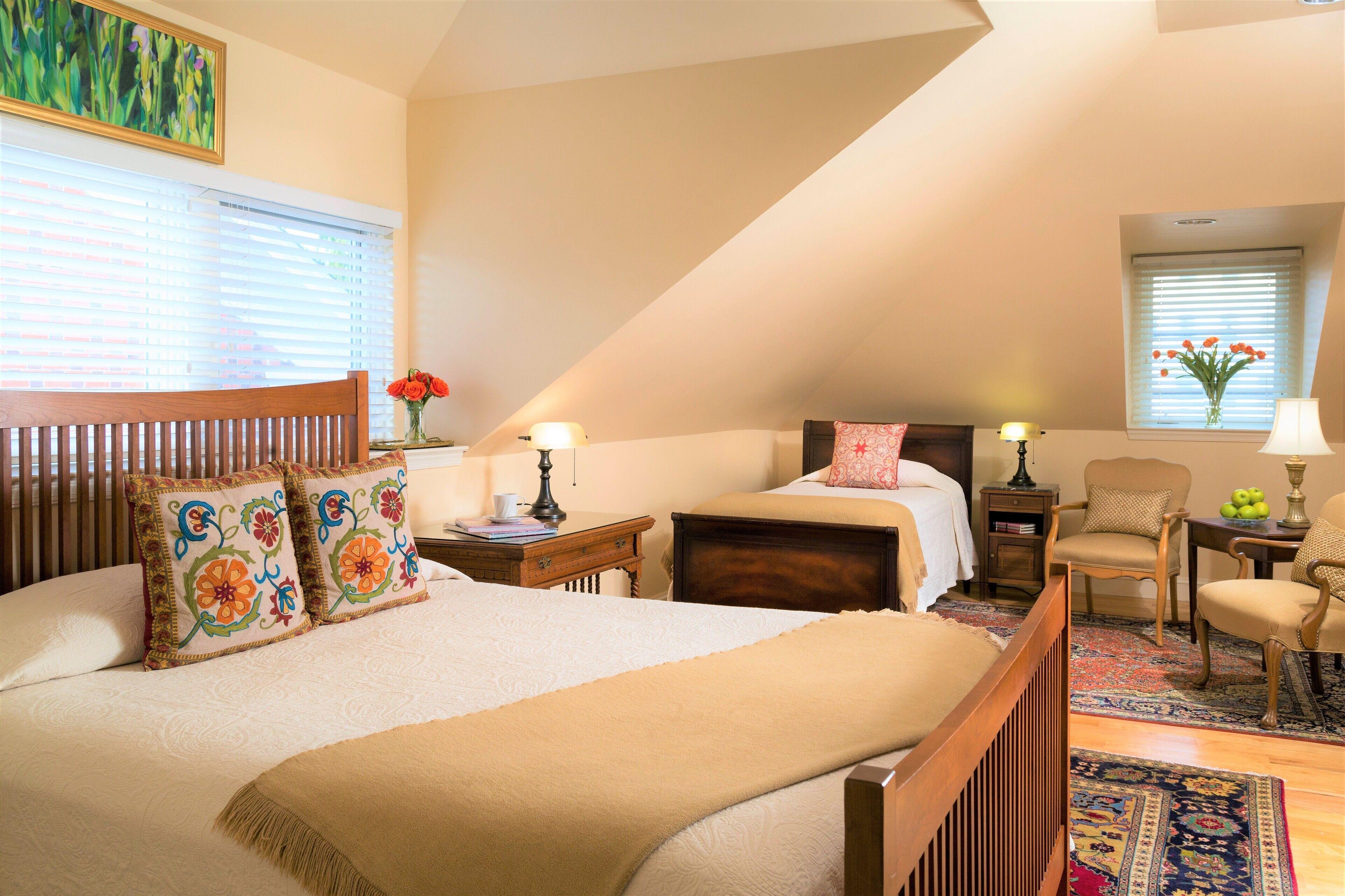 Deluxe Queen Room