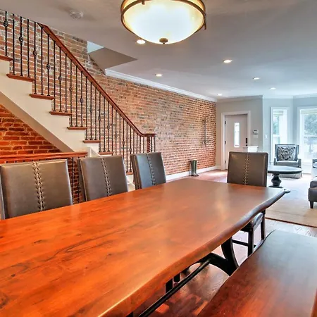 Peggys Place D C Home With Deck Near Downtown!-2